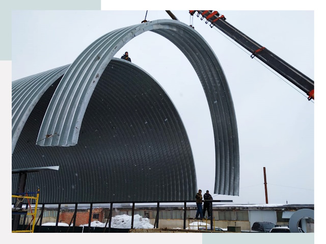 Полукруглые ангары в Узловой